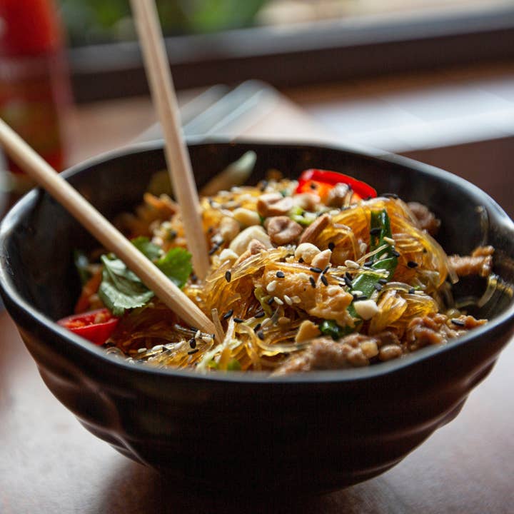 utoppa GmbH - Wholesale Rice - Bamboo Tree Rice Noodles 10 mm 400 g1