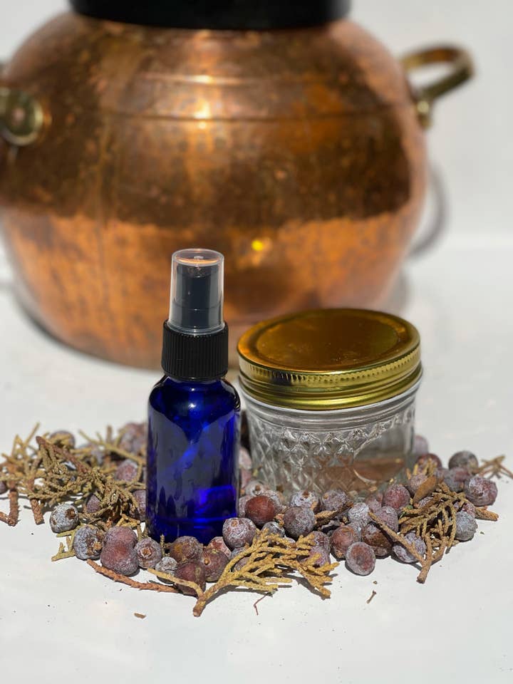 Juniper Hydrosol for wholesale by Aster Earth