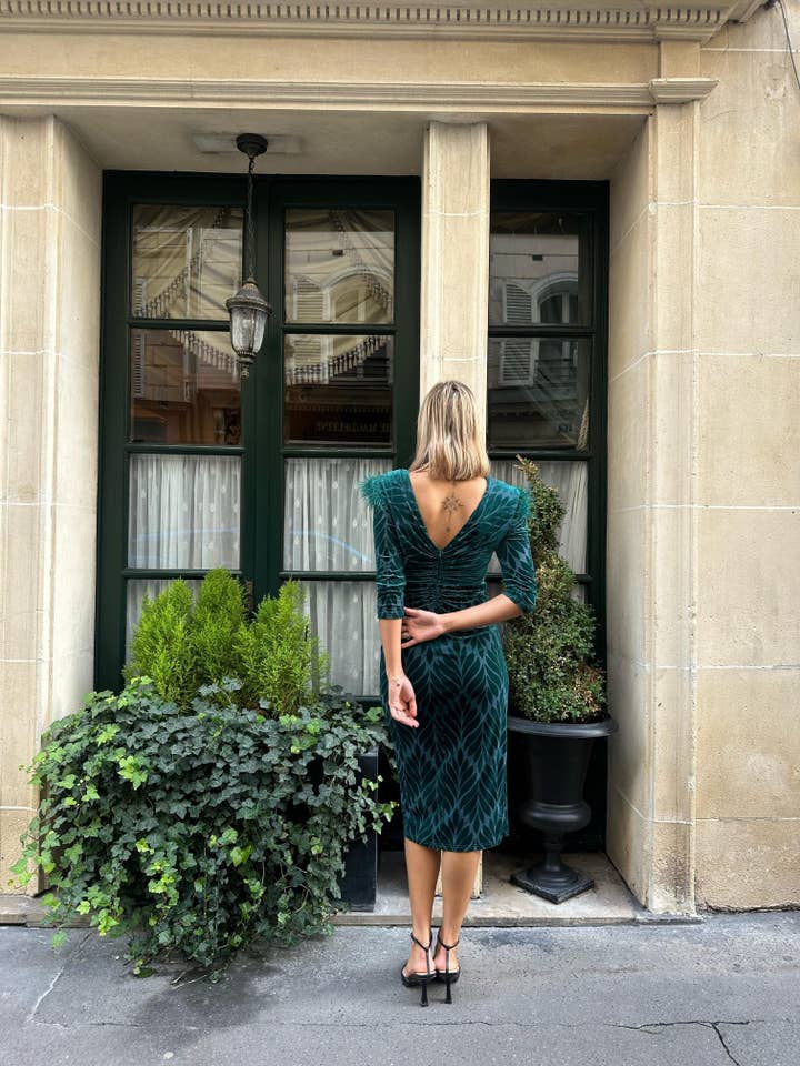 Invitadissimas - Wholesale Dress – Women's - Velvet midi dress 22339-210