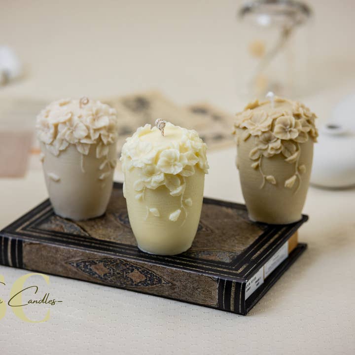 Kerze mit Blumenprägung, natürliches Sojawachs, Kokos-Sojawachs, geschlechtsspezifisch, Geburtstag, Hochzeit. für den Großhandel von Soanna Candle Co.