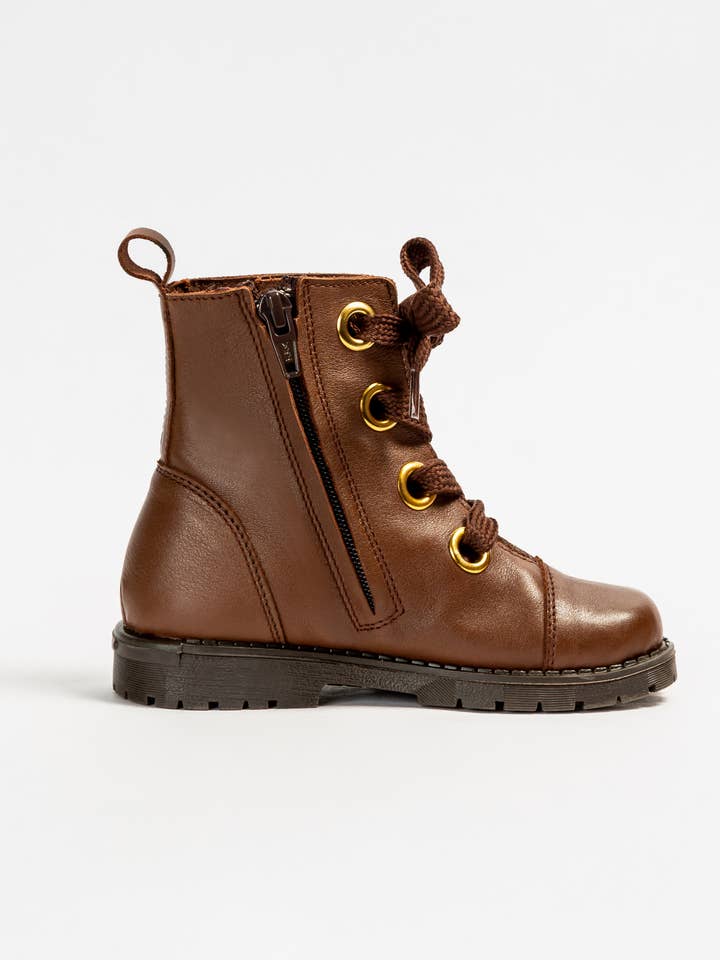 Stivaletti stringati per la vendita all'ingrosso da parte di Hermann Shoes