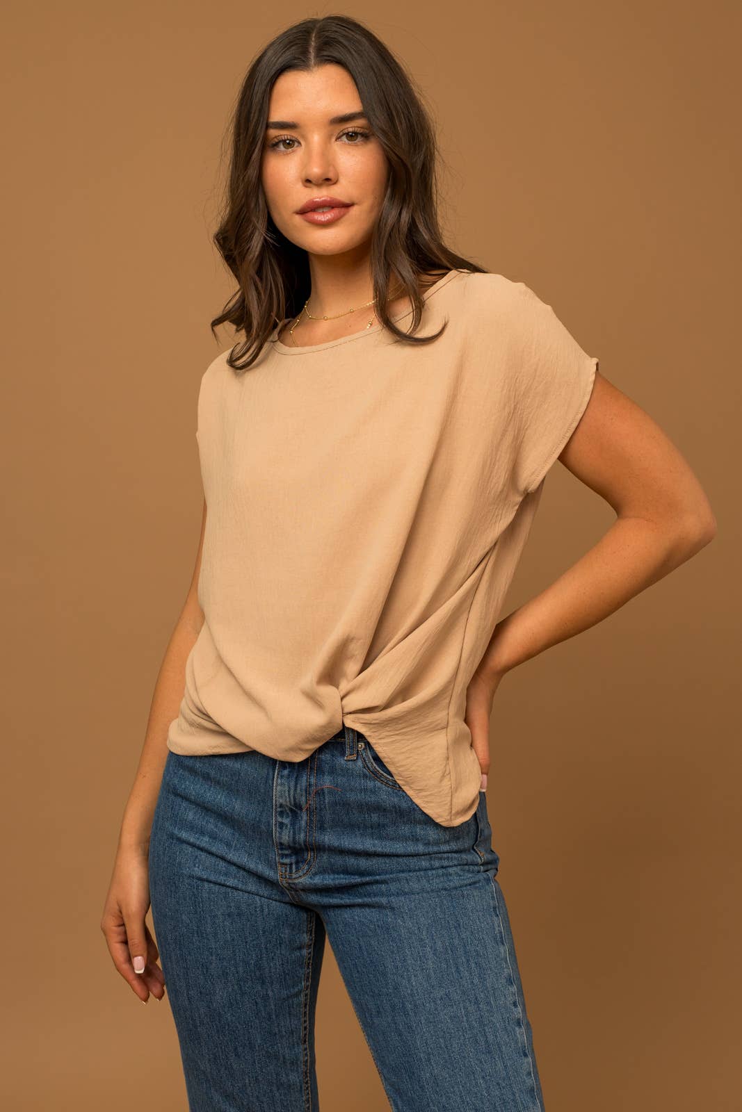 GILLI - Wholesale Blouse - Women's - SOLID WOVEN TEE WITH FRONT KNOT DETAIL39