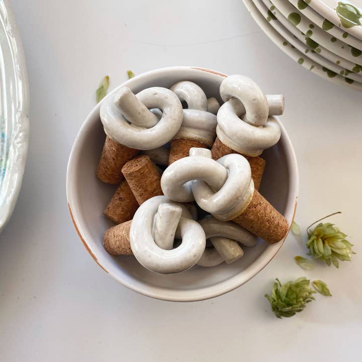 Salto – wholesale Wine stopper – Knot Wine Topper2