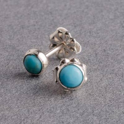 Clous d'oreilles à tige en argent Gemdrop Turquoise 4 mm pour la vente par Amanda K Lockrow