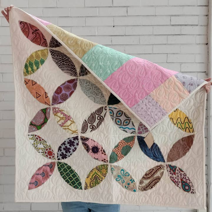 Amani ya Juu - Wholesale Quilt - Kids & Baby - Petals Baby Quilt3