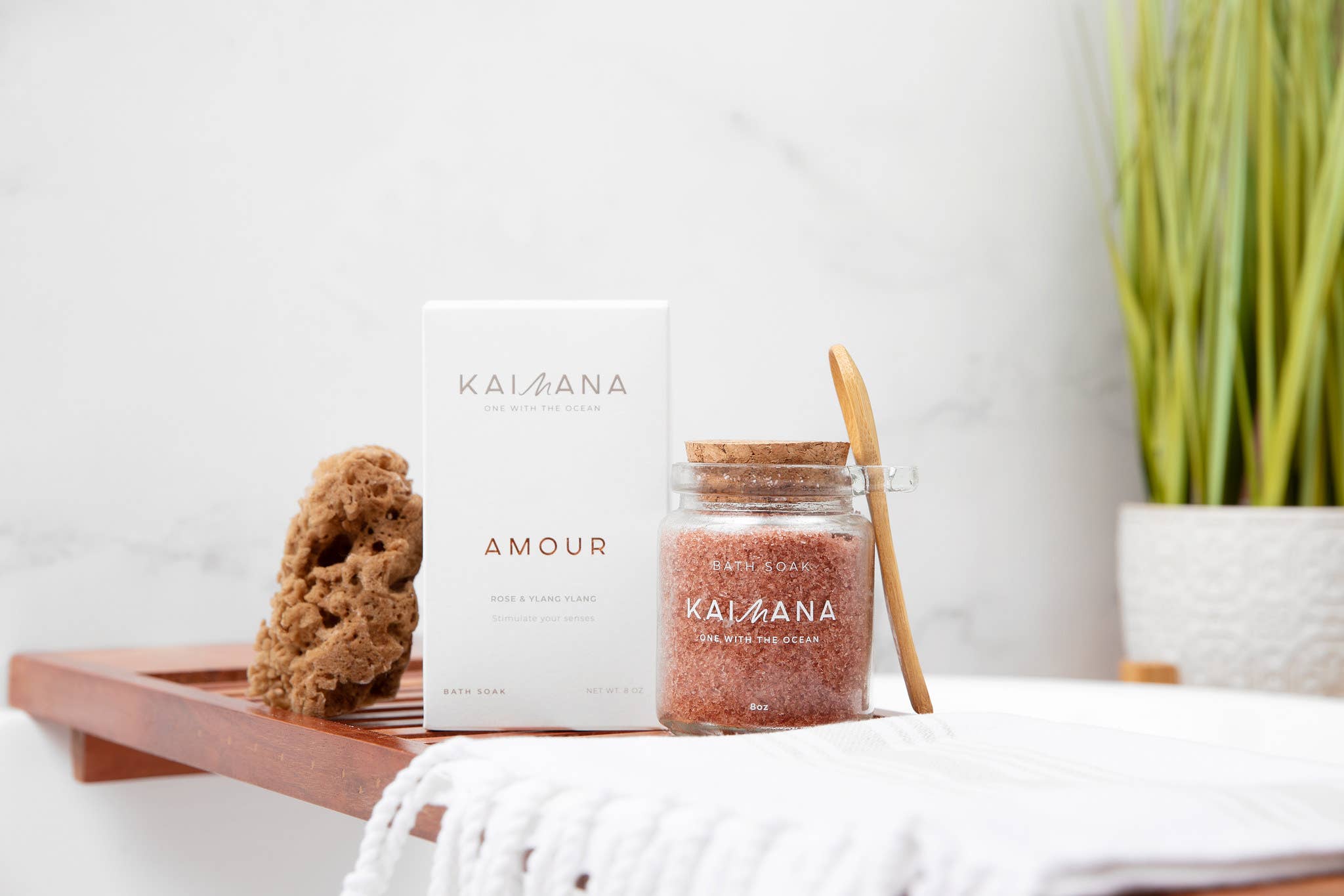 Kaimana - Wholesale Bath Salts - Amour Bath Soak – Hawaiian Sea Salt, Rose & Red Alaea Clay3