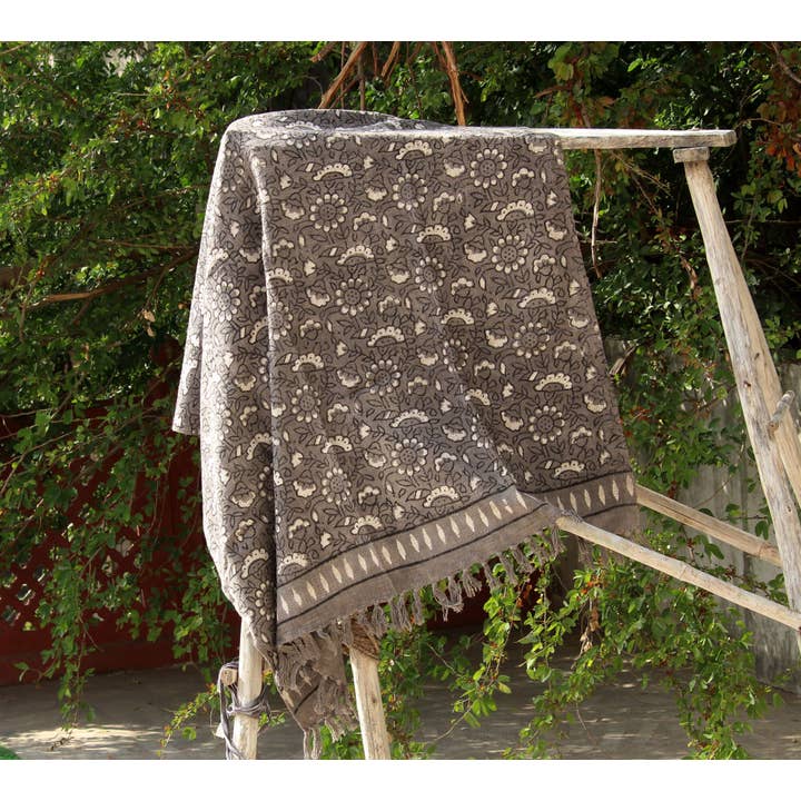 Bhawana Handicrafts - Wholesale Throw blanket - Handmade Bohemian Mud Cloth Tassel Cotton Sofa Throw2