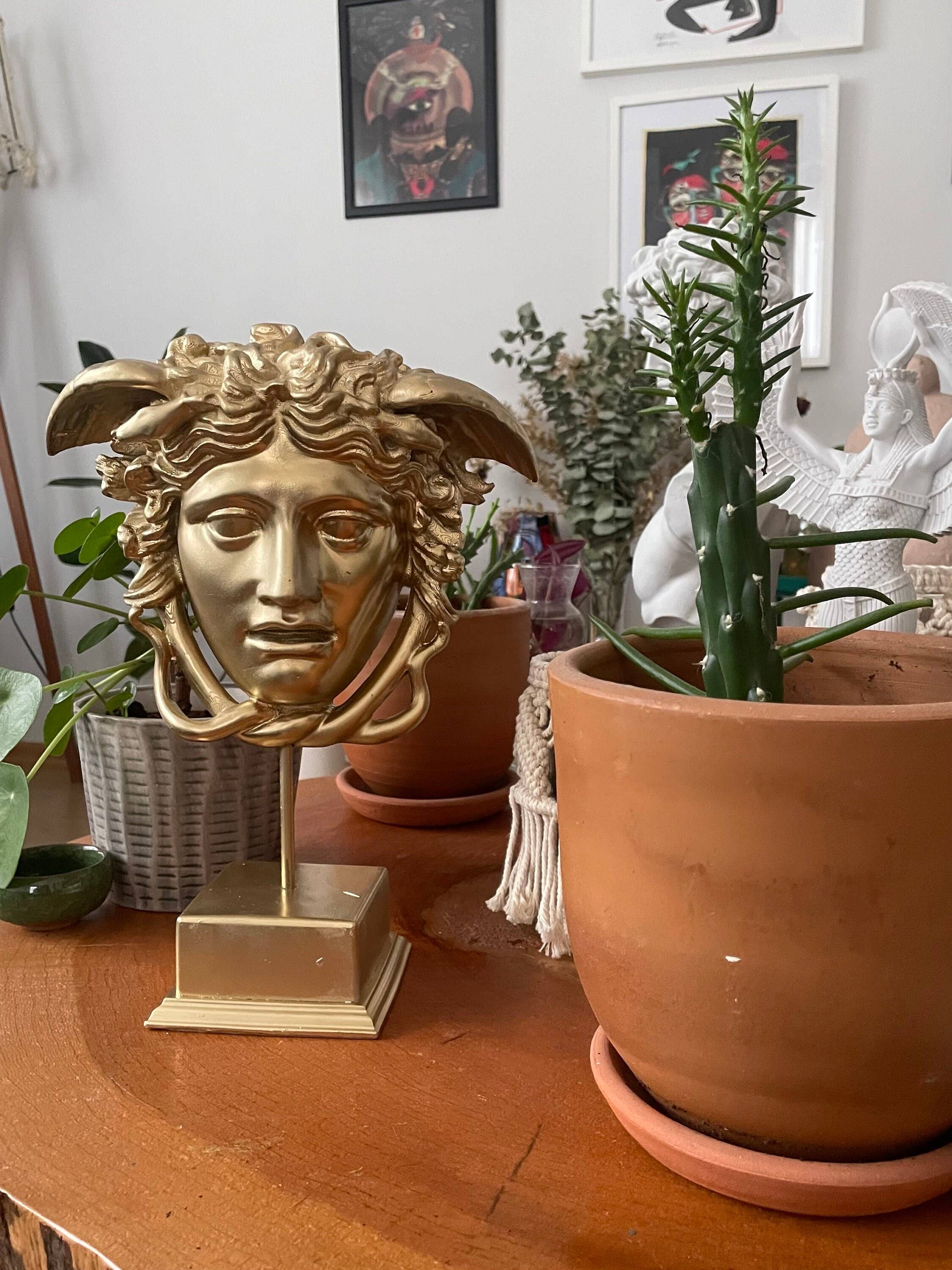 RomaArtSculptures – Großhandel Skulptur – Medusa-Kopfstatue auf Sockel, Skulptur aus der griechischen Mythologie6