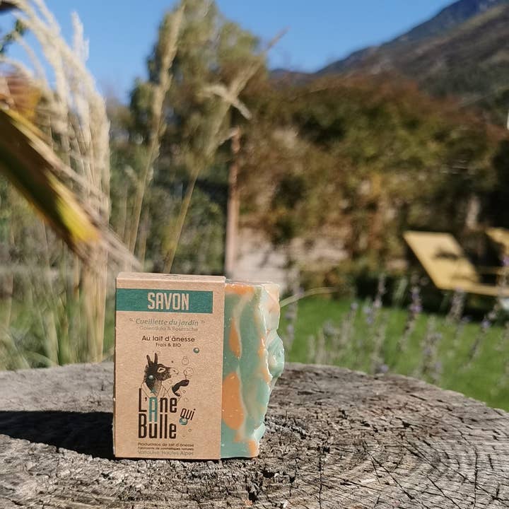 L'Âne Qui Bulle - Wholesale Bar Soap - Garden Harvest – Calendula and Borage3