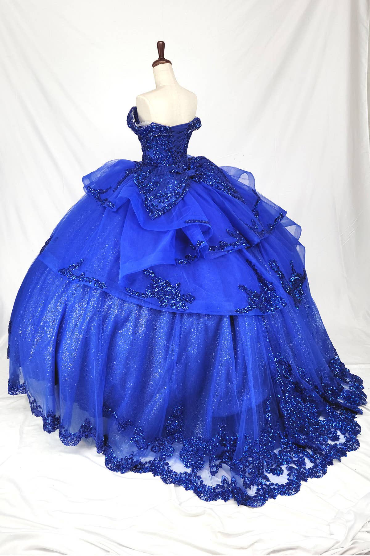 Chicas - Wholesale Dress - Women's - Multilayered Quince Dress With Bow and Sequins CHF30639