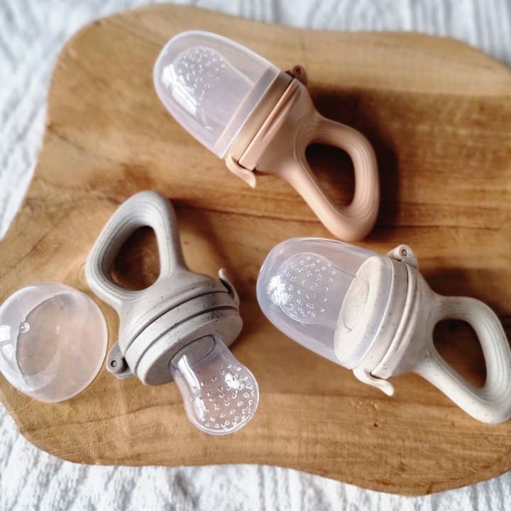 Rammelaartje - Wholesale Feeding Set - Baby - Fruit Food Pacifier - Soft Brown