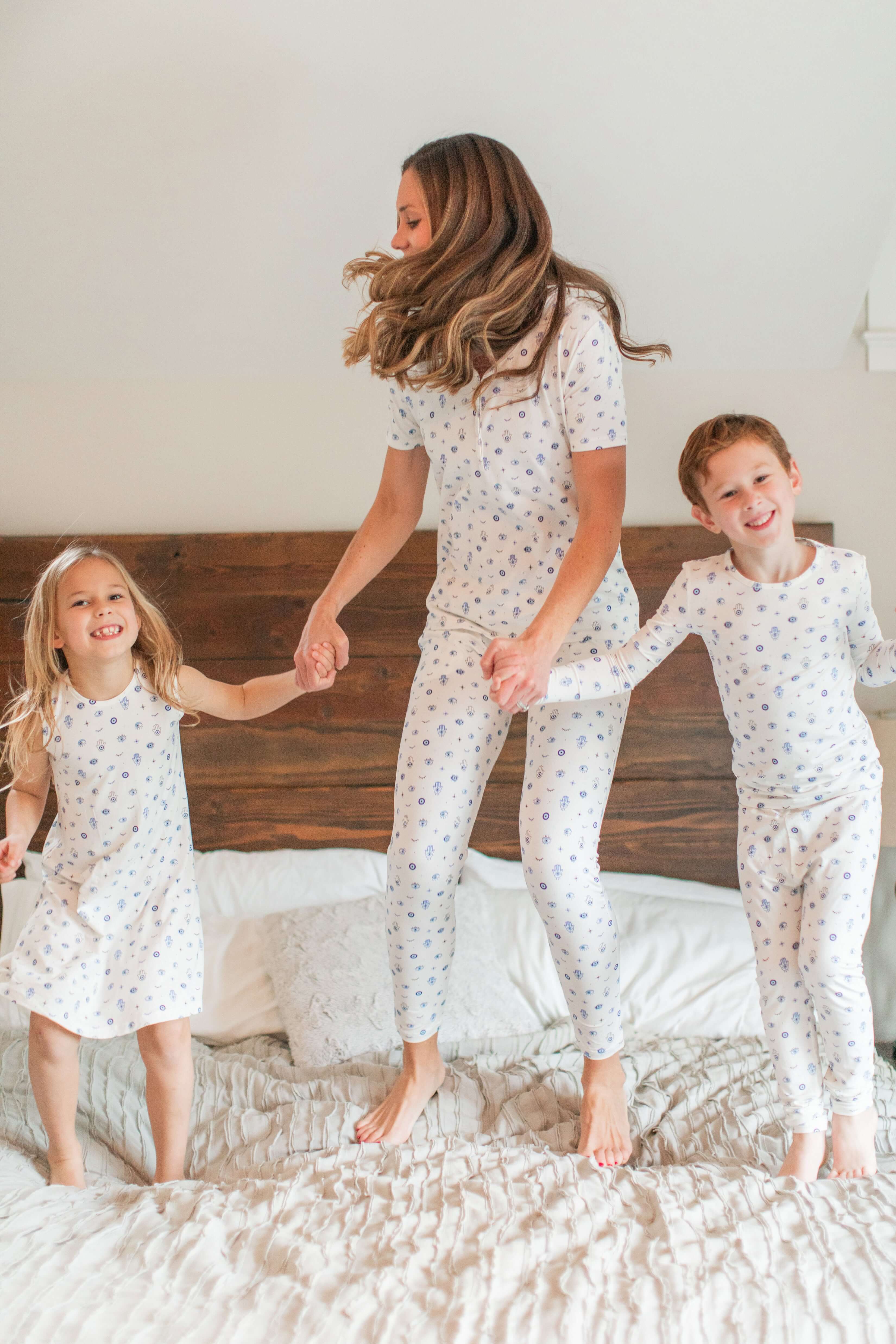 Bellabu Bear - Wholesale Sleepwear Set - Women's - The Eye Bamboo Women's Pajama Set2