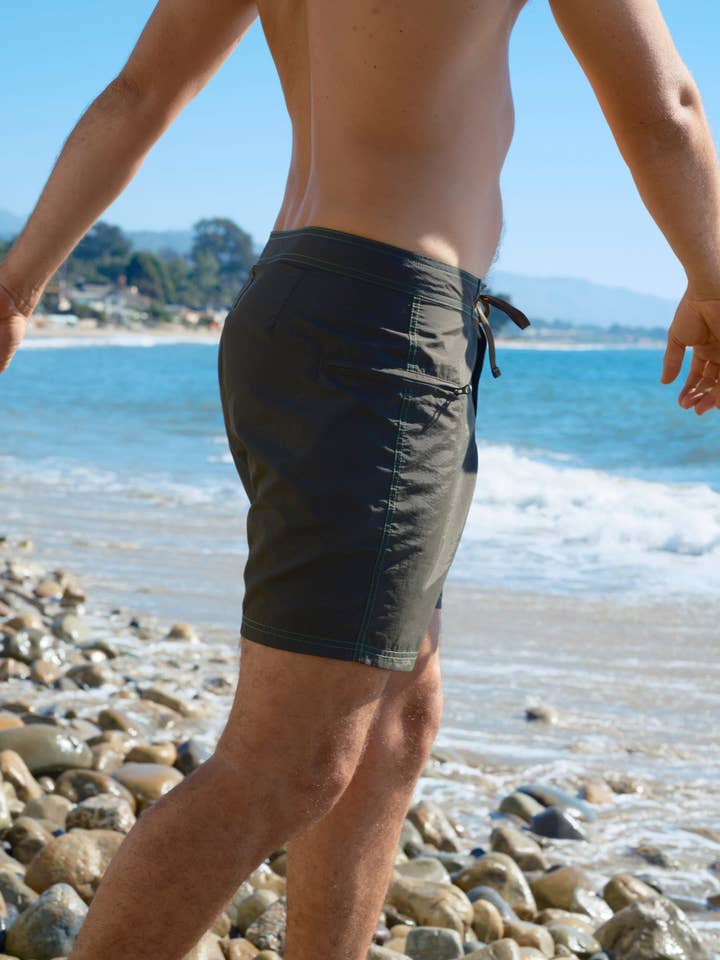 Graphite Skiff Trunks for wholesale on Faire7