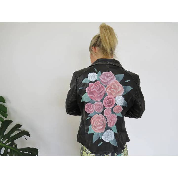Johnny Be Good – wholesale Leather jacket – Women′s – DISTRESSED LEATHER JACKET - ROSES