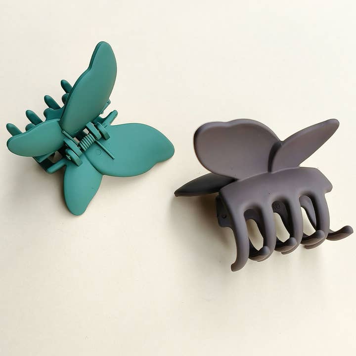 ACCITY - Wholesale Hair Clip - Women's - Matte Butterfly Hair Claw Clip – Strong & Stylish_CWAHA008736