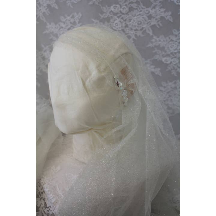 Rose Red Bridal - Wholesale Veil - Women's - Juliet Cap Wedding Veil / Vintage 1920S Style Glitter Tulle