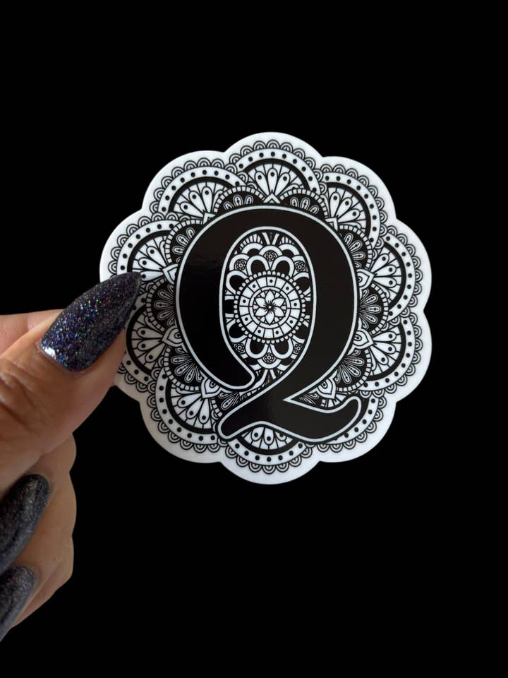 Buchstabe Q Vinylaufkleber für den Großhandel von I Will Cut You Creations