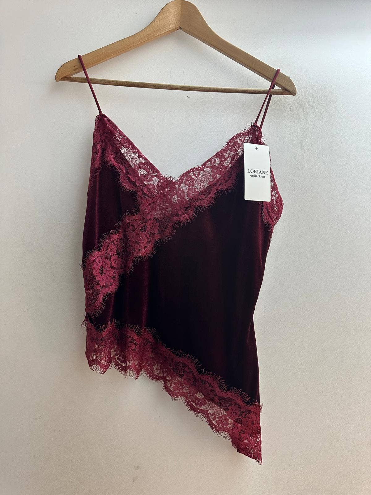 LORIANE - Wholesale Tank Top - Women's - 7462V Asymmetrical Strap Velvet Top