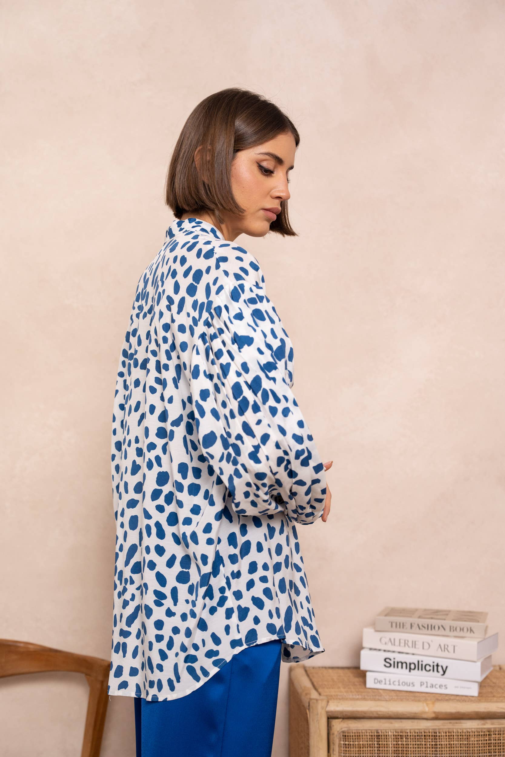 Attentif Paris - Wholesale Button Down Shirt - Women's - Leopard print shirt with officer collar4