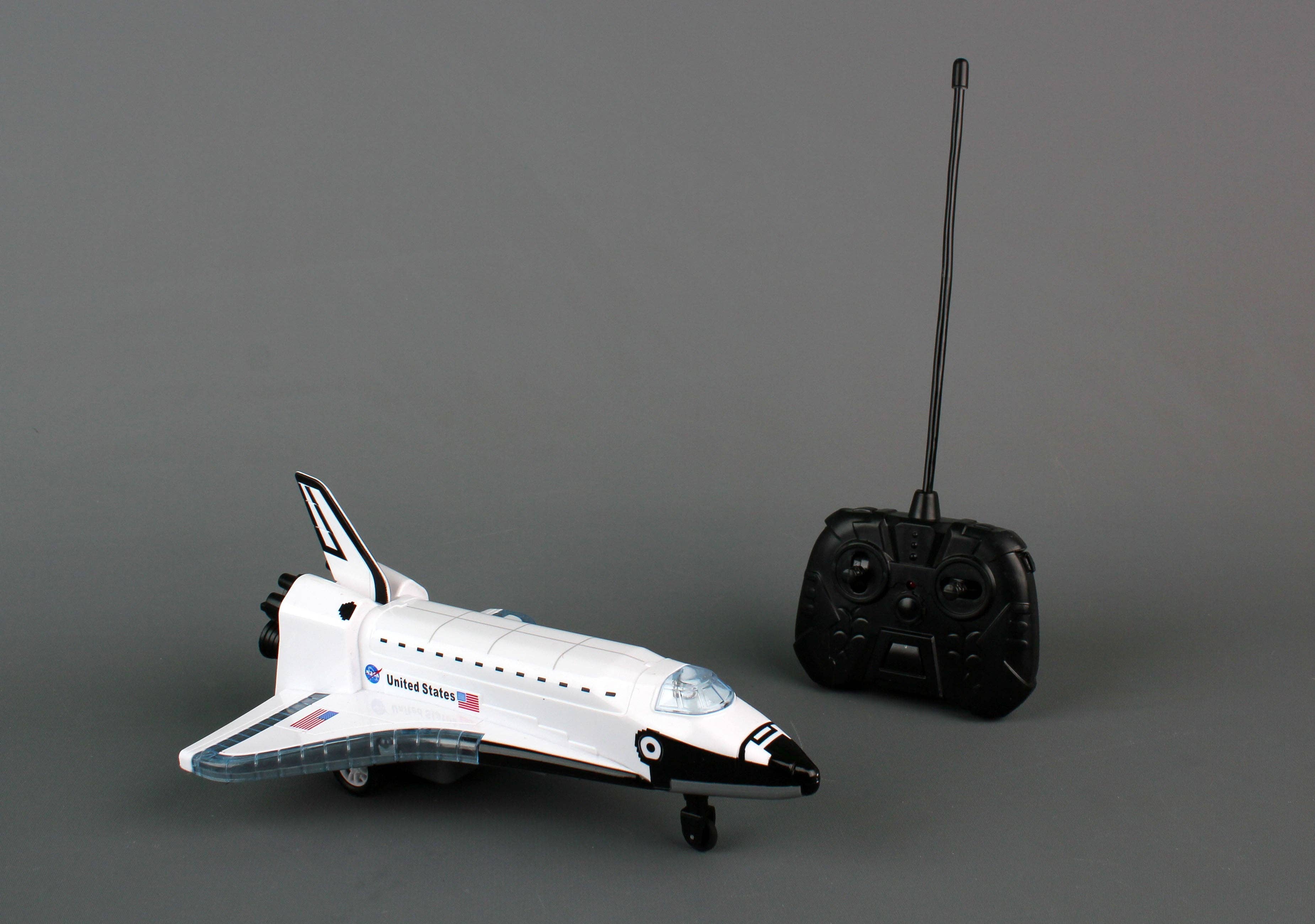 Daron Worldwide Trading - Wholesale Toy Plane - Kids - RD189A Radio Control Space Shuttle by Daron Toys2