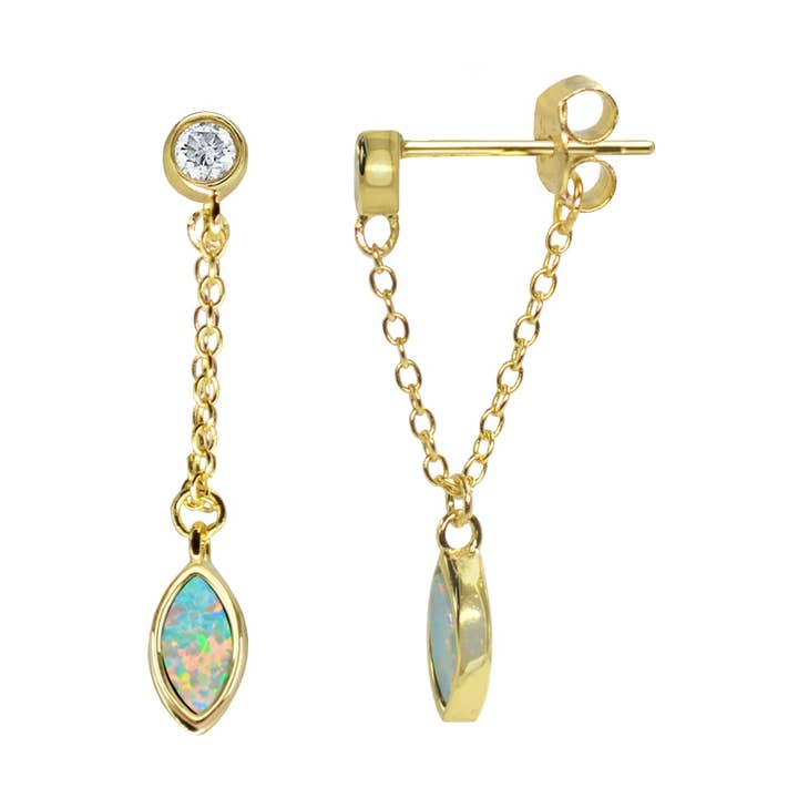 Orecchini con opale pieno. per la vendita all'ingrosso da parte di Kamaria Jewelry