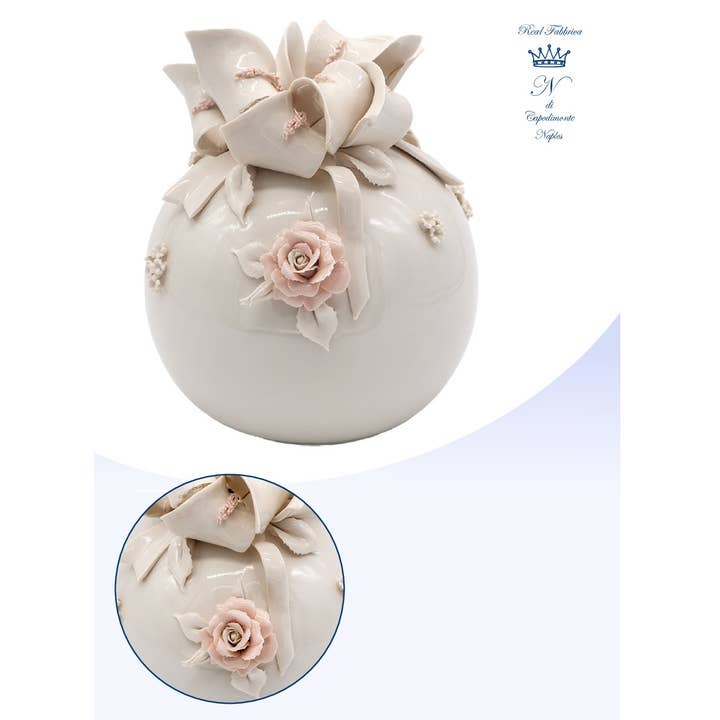 Perfumer handmade in Fine Porcelain in Italy for wholesale by REAL FABBRICA DI CAPODIMONTE S.r.l.