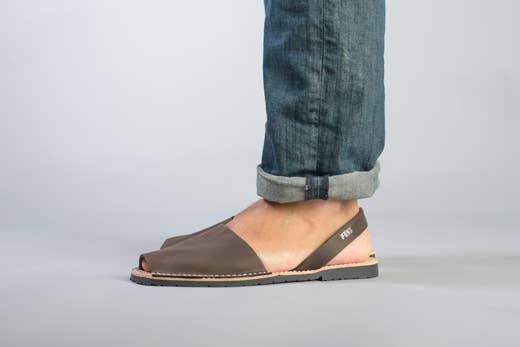 Pons - Wholesale Sandals – Men's - Pons Shoes - Classic Men - Lava1