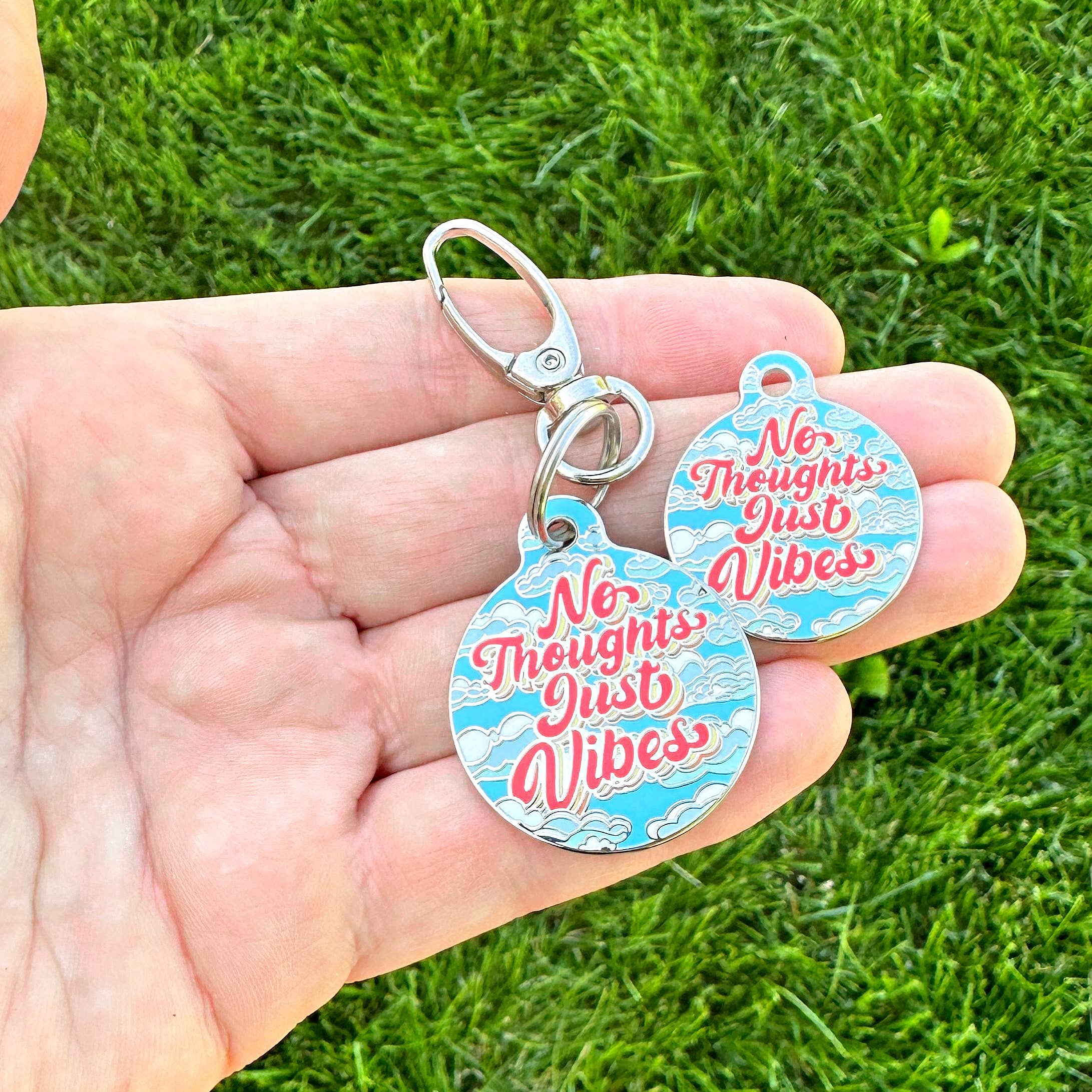 Bad Tags - Wholesale Halsbandlabel - Kat/Hond - Gepersonaliseerde huisdier ID-tag - No Thoughts Just Vibes7