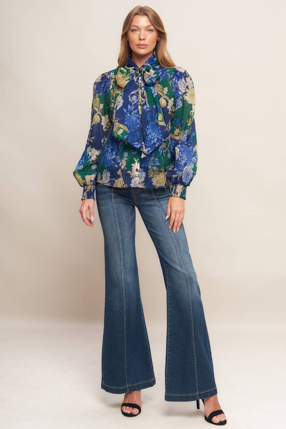 NAVY GREEN A printed woven top - IT13856 for wholesale on Faire7