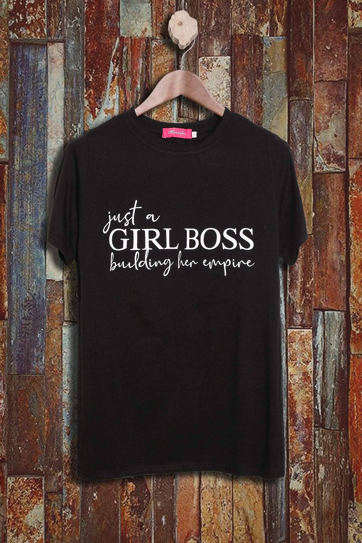 Queen Fashion - Wholesale Blouse - Women's - graphic t-shirt: empowerment for her6