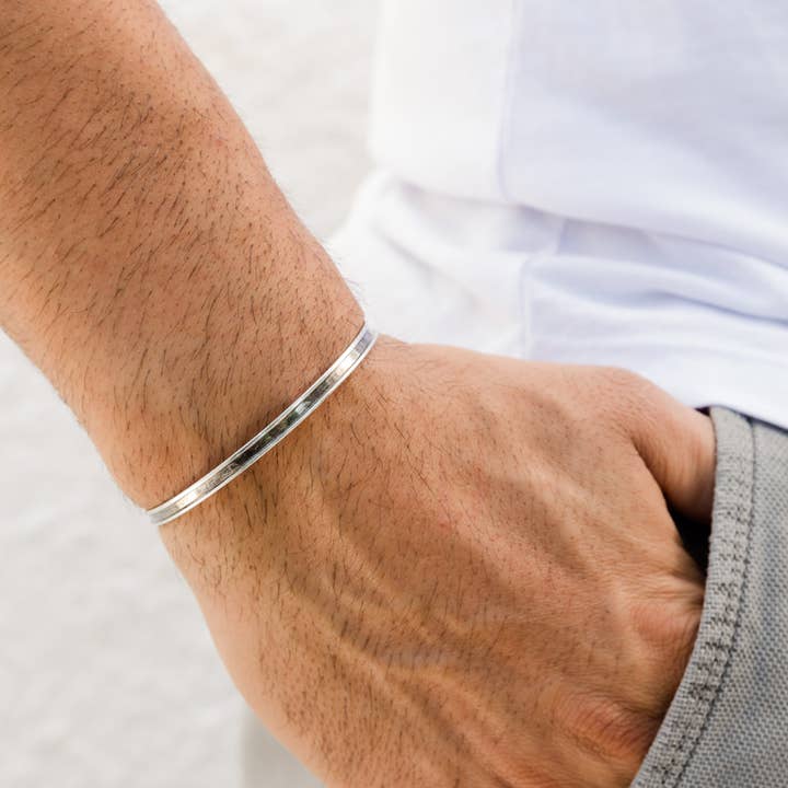 Christina Christi – Großhandel Armreif – Verstellbares dünnes Armreif, Herren-Armreif, Silberarmband
