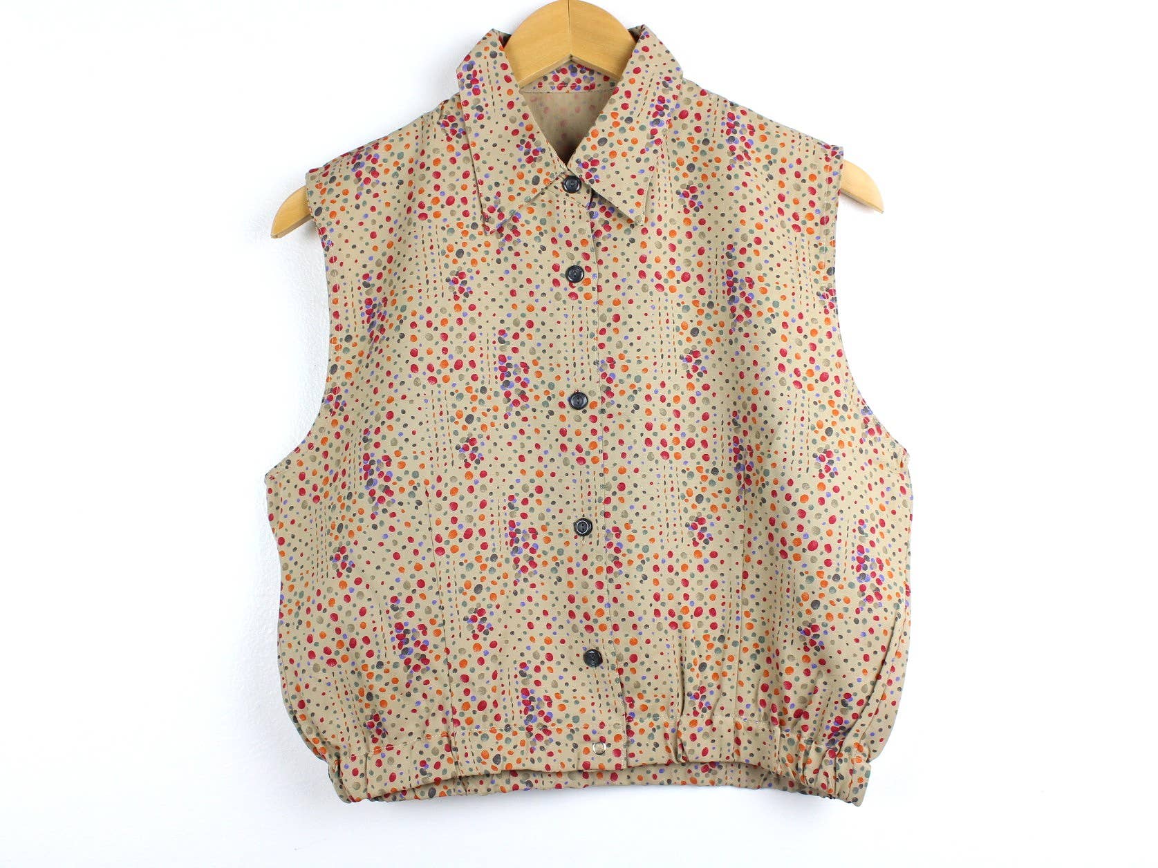 Sun's Out! - Wholesale Button Down Shirt - Women's - Reworked Vintage Sleeveless Button Up Blouse - Cinched2