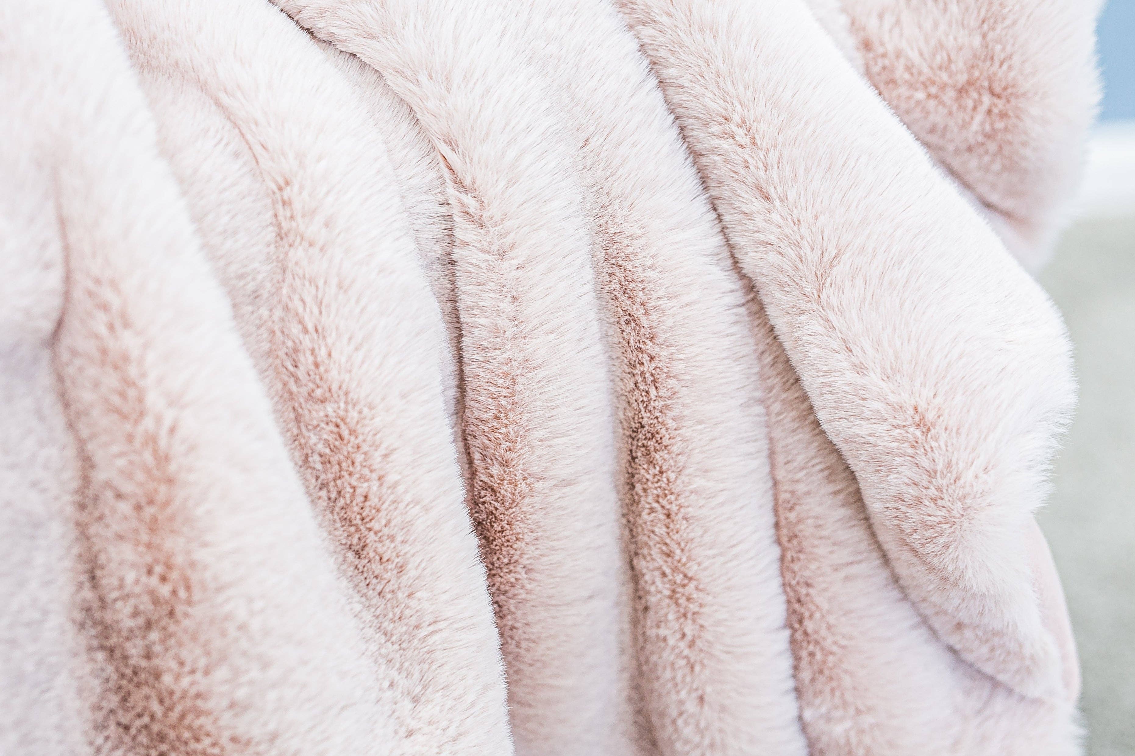 Narniar - Wholesale Throw Blanket - Luxury Avalanche Fur Throw9