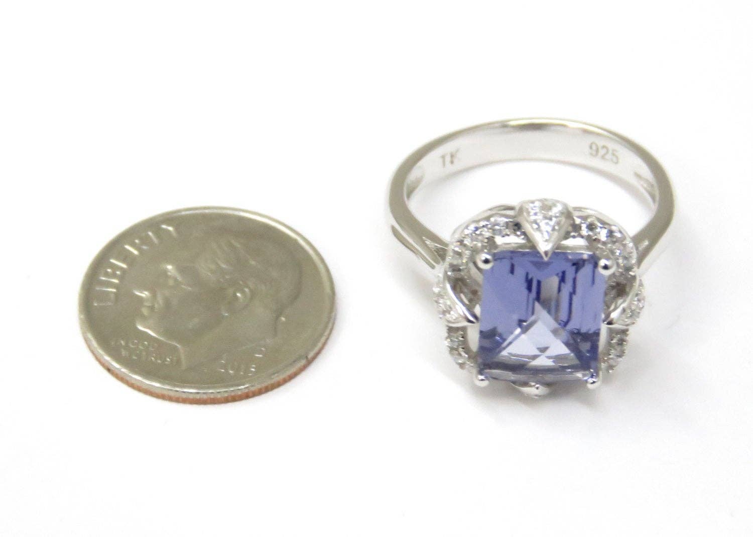 Twan Kee Jewelry – wholesale Cocktail/statement ring – Victorian-Style Green Helenite Halo Sterling Silver Ring7