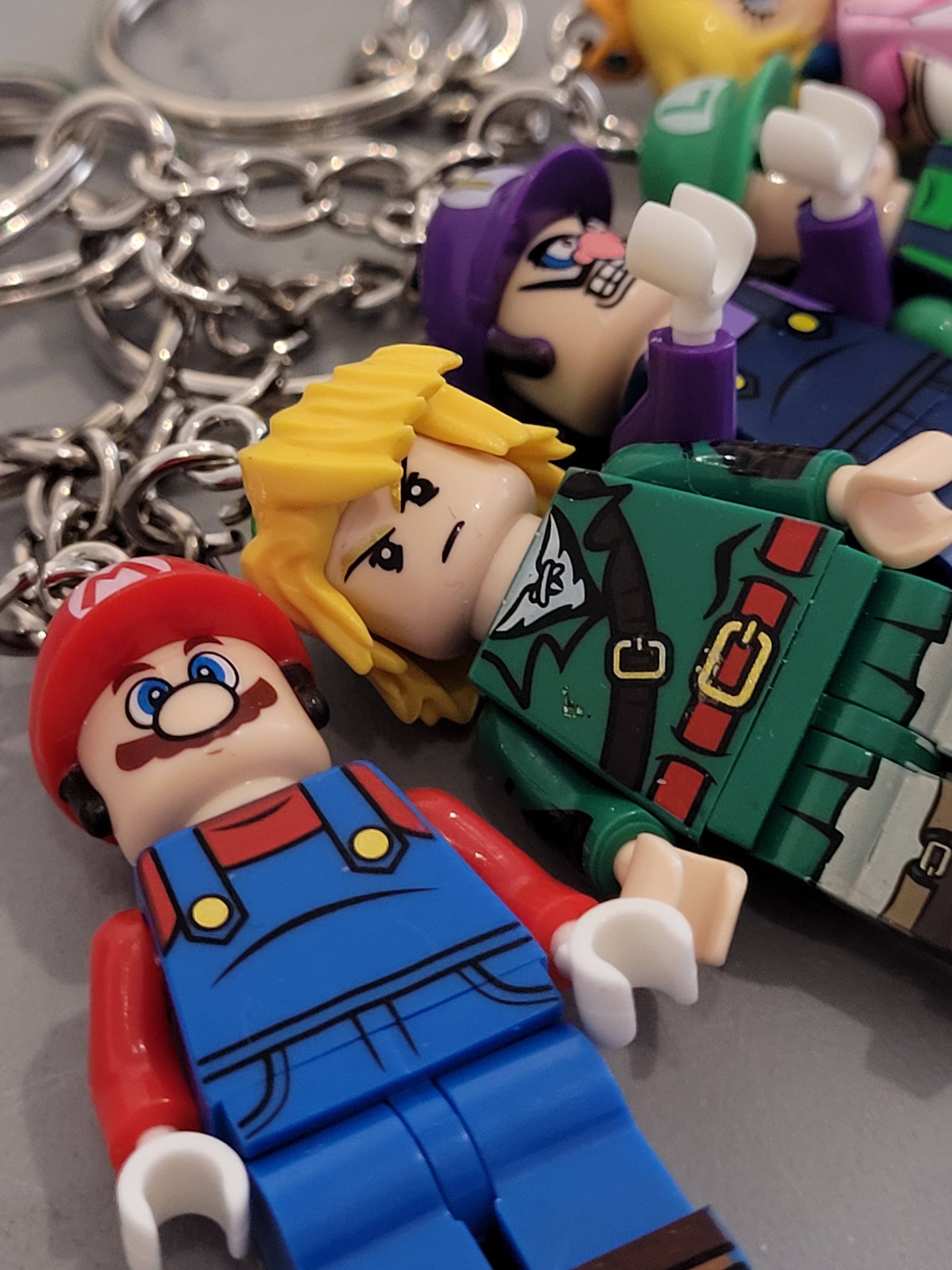Con-Quest Crafts - Wholesale Keychain - Unisex - Video Game Character Mini-Figure Keychains3