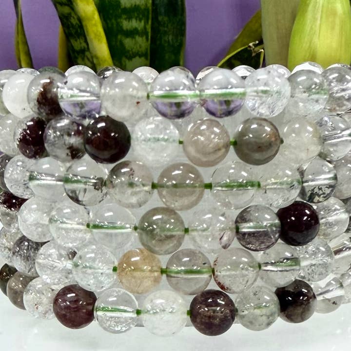 Pulsera elástica de cristal de 8 mm de Cuarzo Jardín Lodolita de 7,5” para venta al por mayor de KayleeNYC