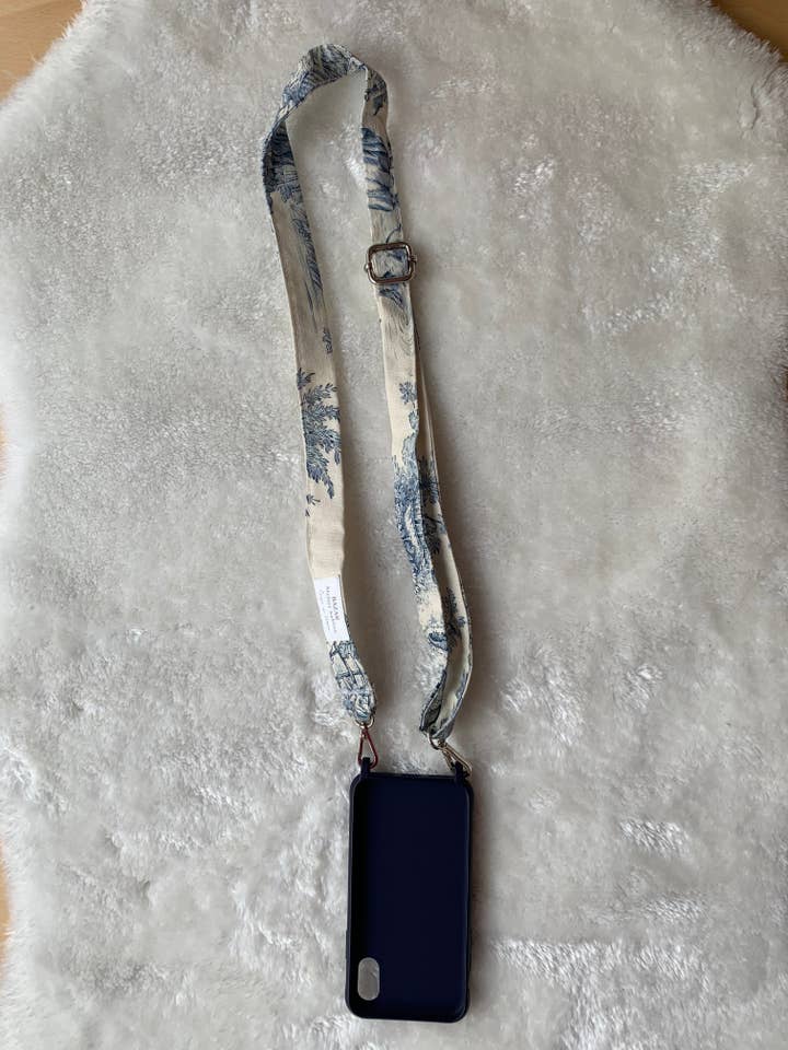 Axelrem till telefon - Jouy de Fruits Bleu för wholesale av Bazar Atelier Sablon