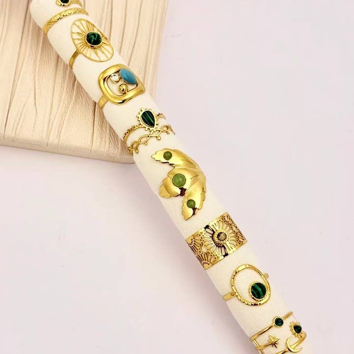 COSMOS - Wholesale Jewelry Set - Lot 8 adjustable golden ring with natural green stones0