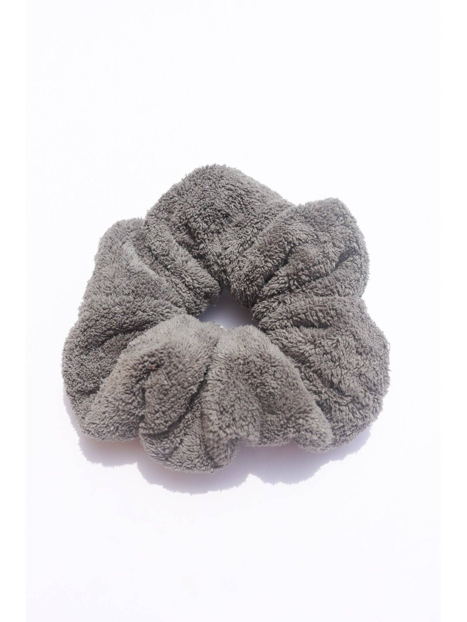 KAXI - Wholesale Scrunchie - Women's - OVERSIZED TOWEL SCRUNCHIES ( 18 COLORS )72