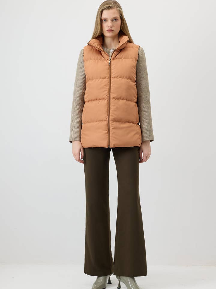 Gesteppte Weste mit Reißverschluss für den Großhandel von Touché Privé