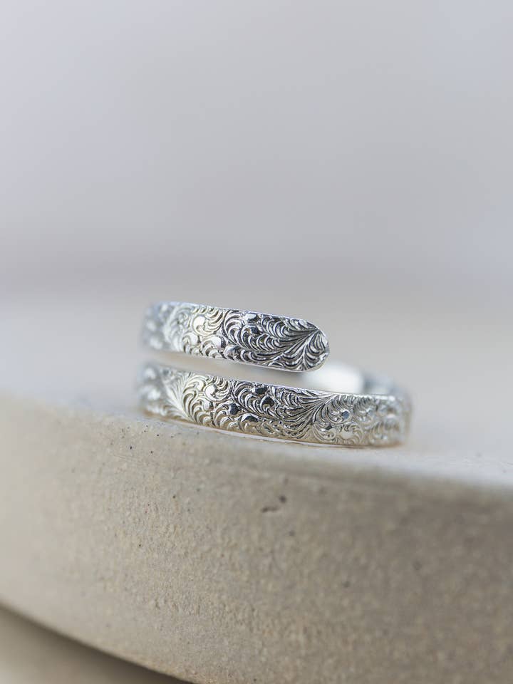 Sterling Silver Wrap Around Lace Thumb Ring for wholesale by Lucy Kemp Jewellery