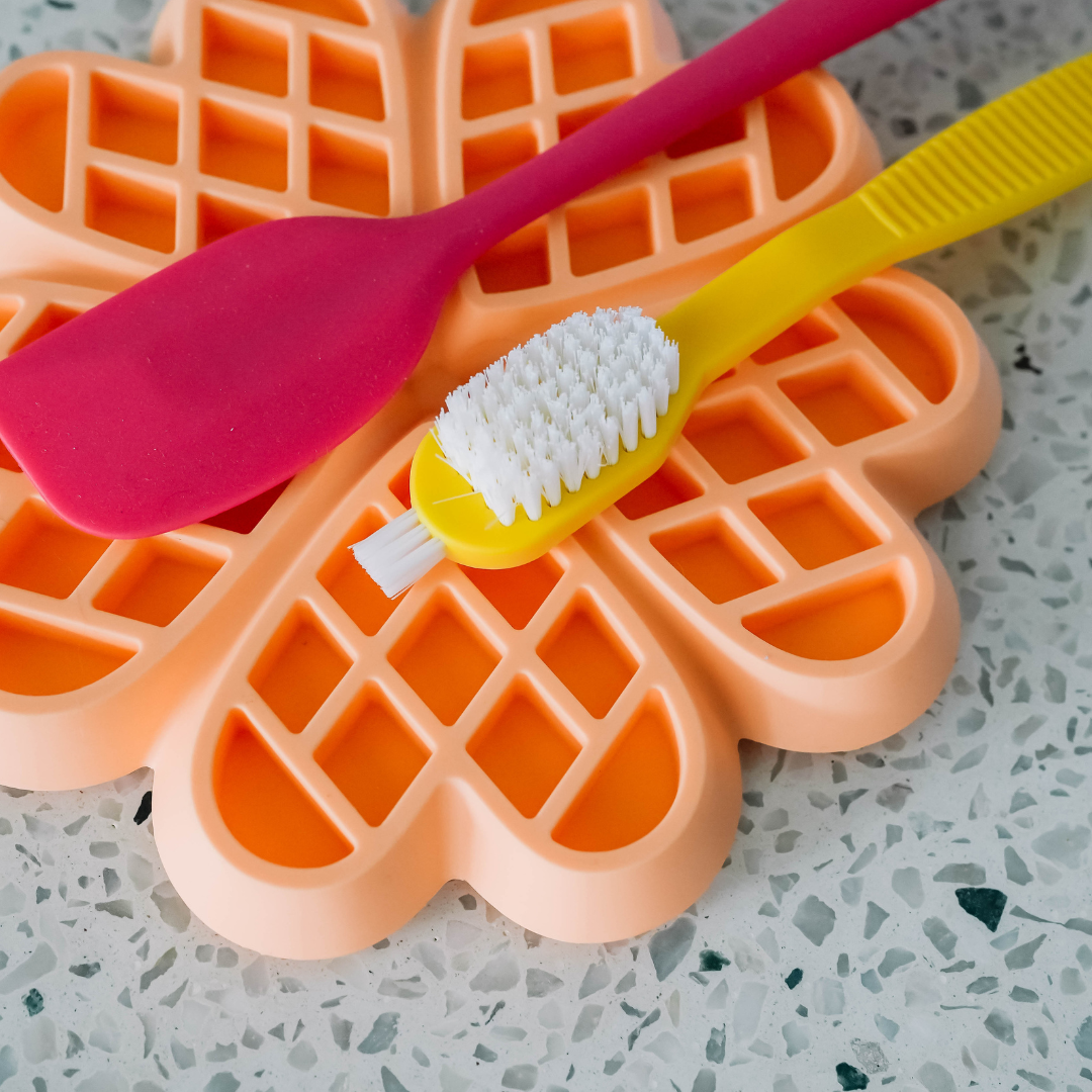 Babelle For Dogs – wholesale Pet cleaning supplies – The Lickmat Scrubber - Lickmat Brush - Cleaning Brush9