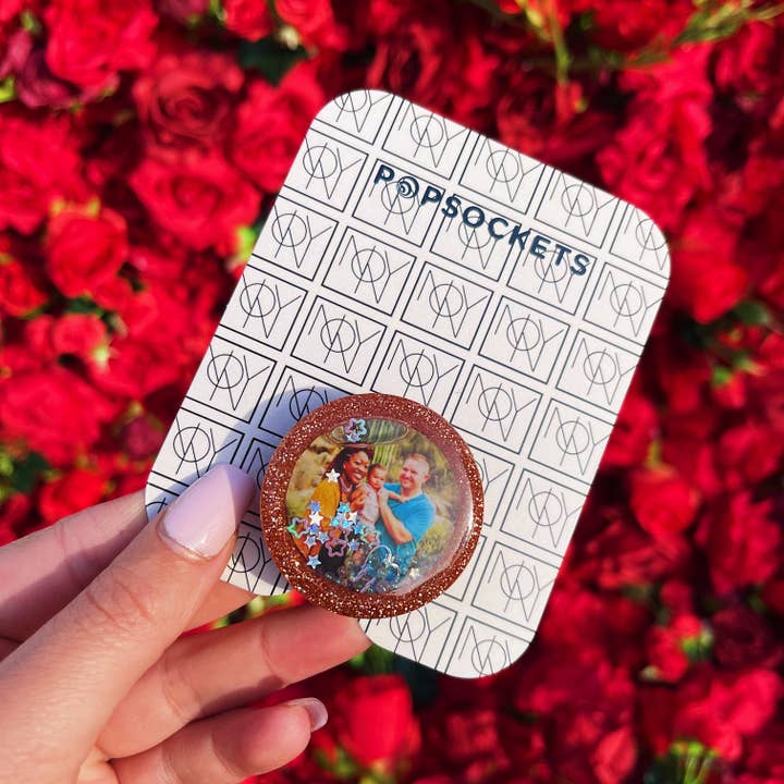 Nony Design Company - Wholesale Phone Grip - Custom Photo Phone Grip Shaker3