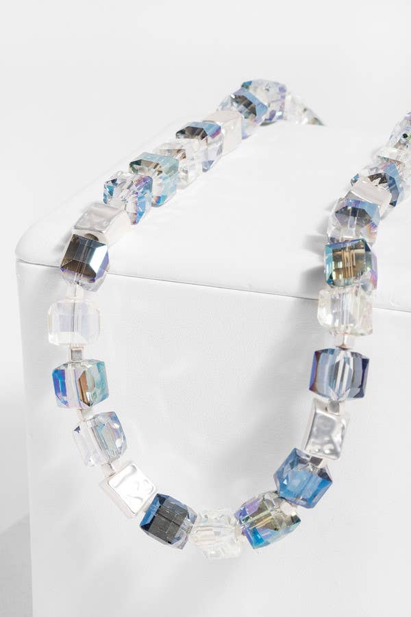 SAACHI - Wholesale Beaded/Pearl Necklace - Faceted Glass Bead and Stone Necklace11