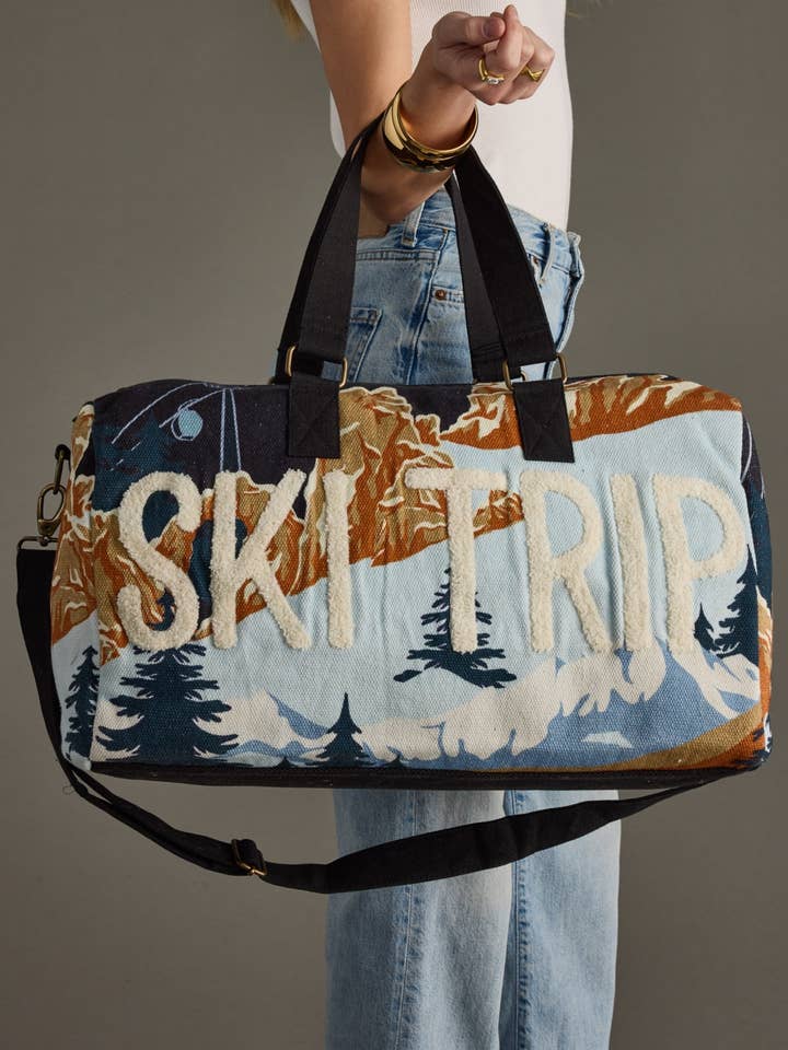 Dk. Blue Ski Trip Scene Duffel por atacado de Panache Apparel Co.