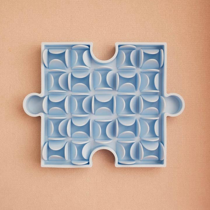 Furlou - Wholesale Pet Food Mat - Dog - Puzzle Lick Mat1