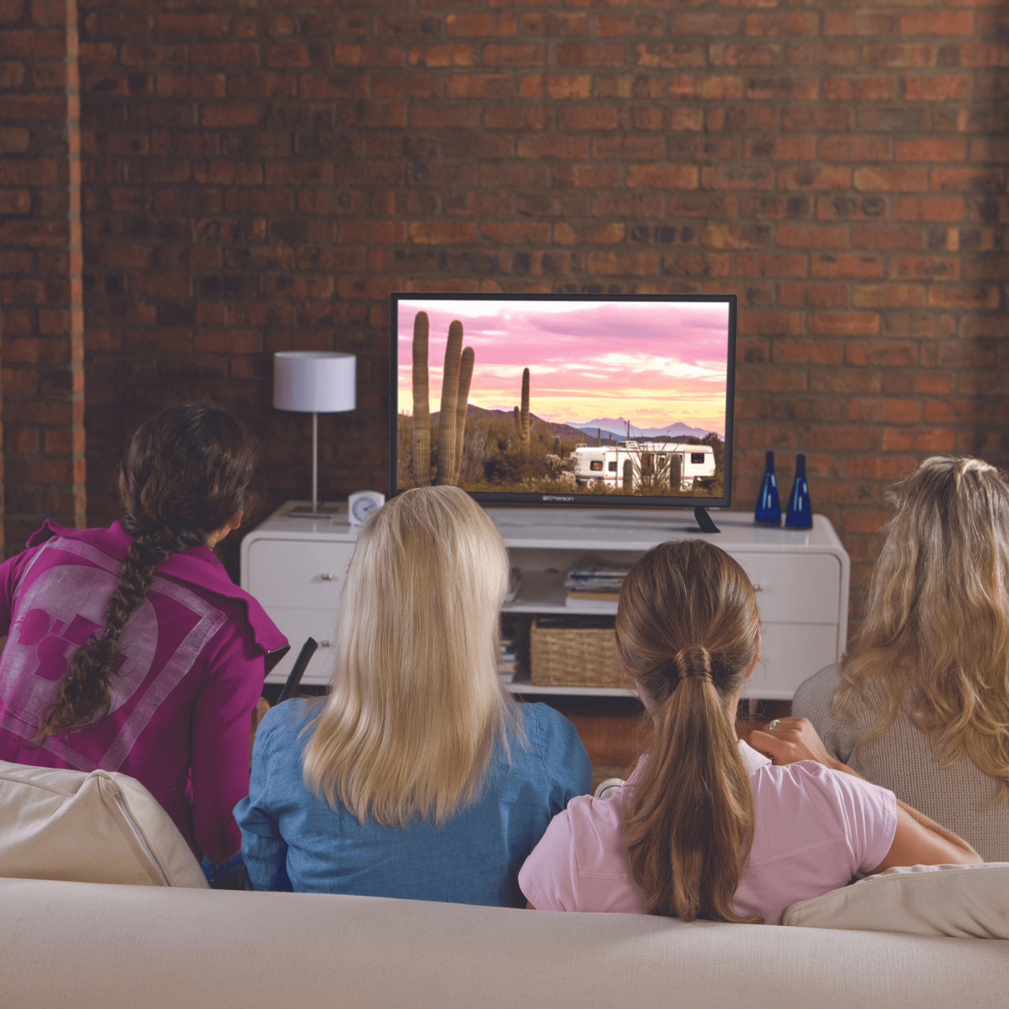 JupiterGear Home - Wholesale Decorative Tabletop Object - Emerson 24" Class Widescreen AC/DC 12V HD LED Television11