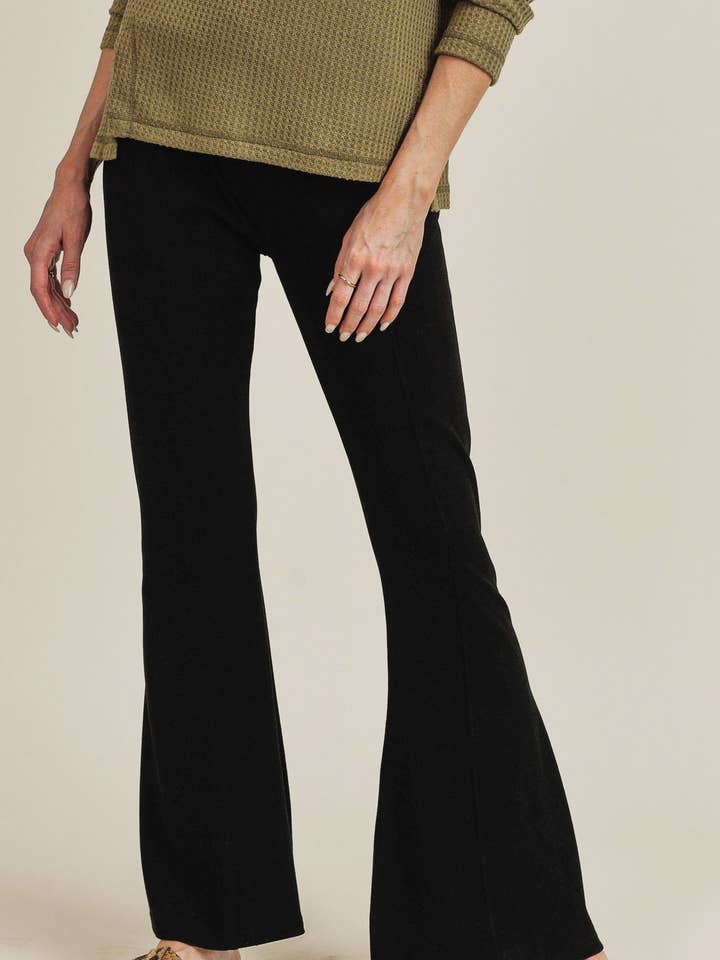 Pantalon 724AD Gloria Flare 2 pour la vente par AEMI + CO