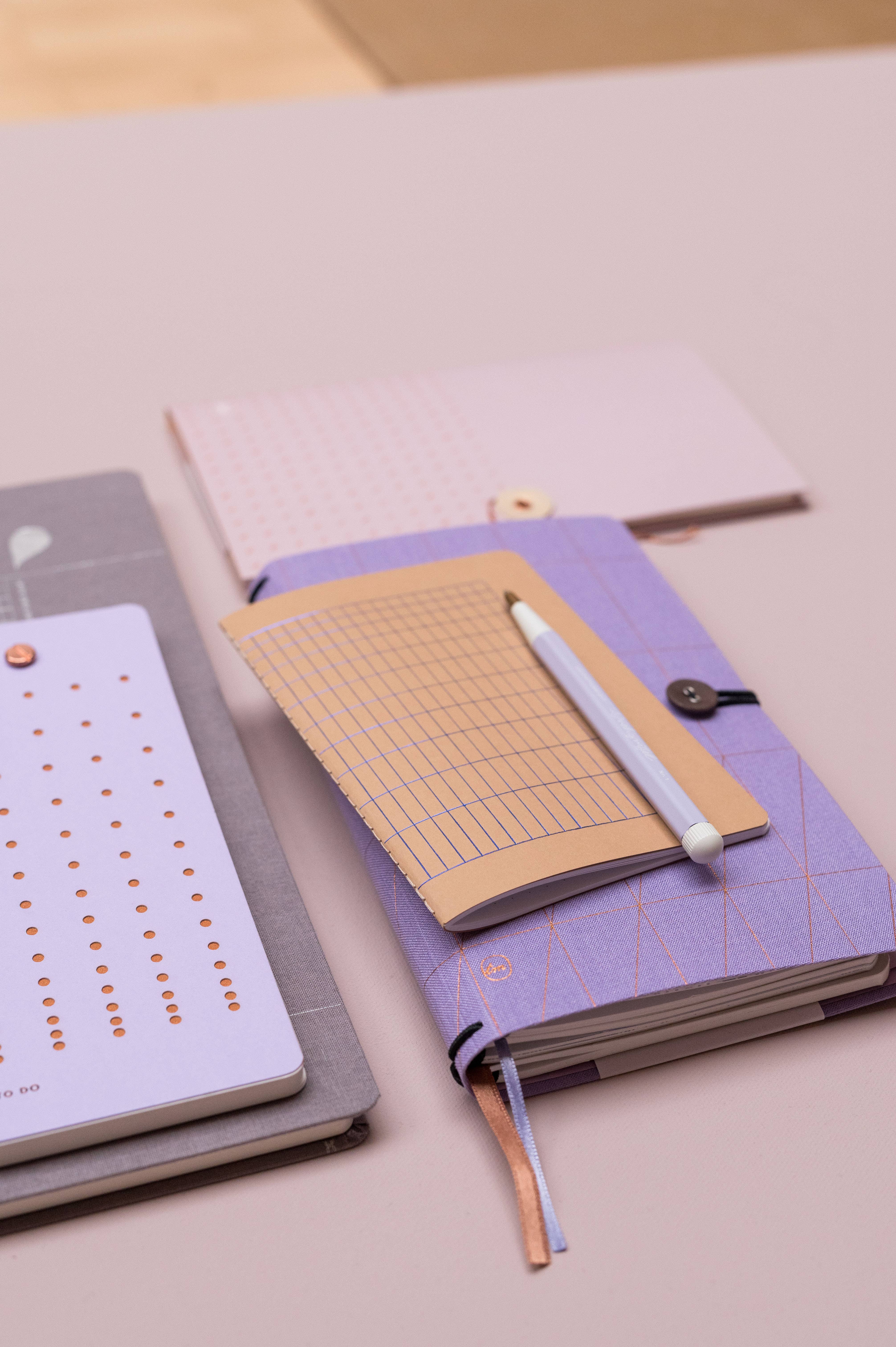 Tinne Mia - Wholesale Notebook - Notebook with button - Lavendula - FSC Mix3