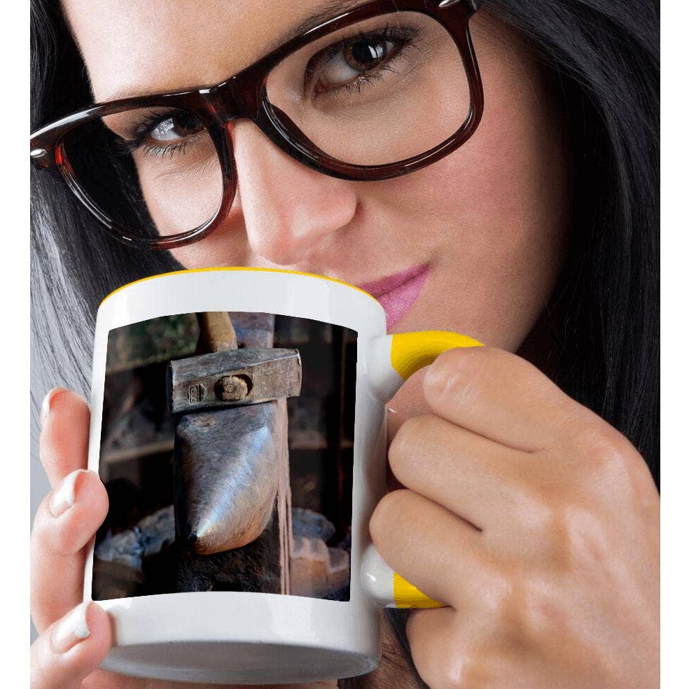 3dRose – Engroshandel Kaffekrus – 3dRose, Rumænien, Transsylvanien, Viscri, Smedens værktøj., Krus1